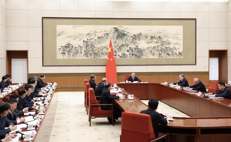 <a href="./xwzx/gzdt/202602/t20260209_750145.html">李强主持召开国务院第十次全体会议 讨论政府工作报告稿和“十五五”规划纲要草案稿</a>